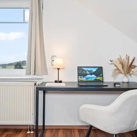 Flair Stadtoase I Private Sauna & Whirlpool I Balkon I 2x Parken I Kaffee I Highspeed Wlan I * Fulde