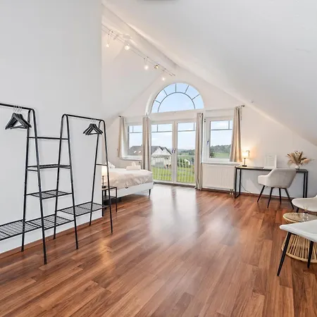 Daire Stadtoase Mit Flair I Whirlpool I Balkon I 2x Parken I Kaffee I Highspeed Wlan *