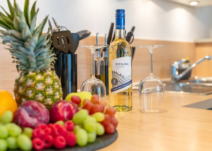 Flair Stadtoase I Private Sauna & Whirlpool I Balkon I 2x Parken I Kaffee I Highspeed Wlan I Apartman *