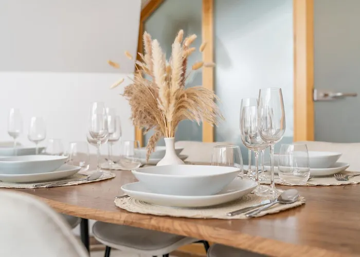 Flair Stadtoase I Private Sauna & Whirlpool I Balkon I 2x Parken I Kaffee I Highspeed Wlan I * Fulda