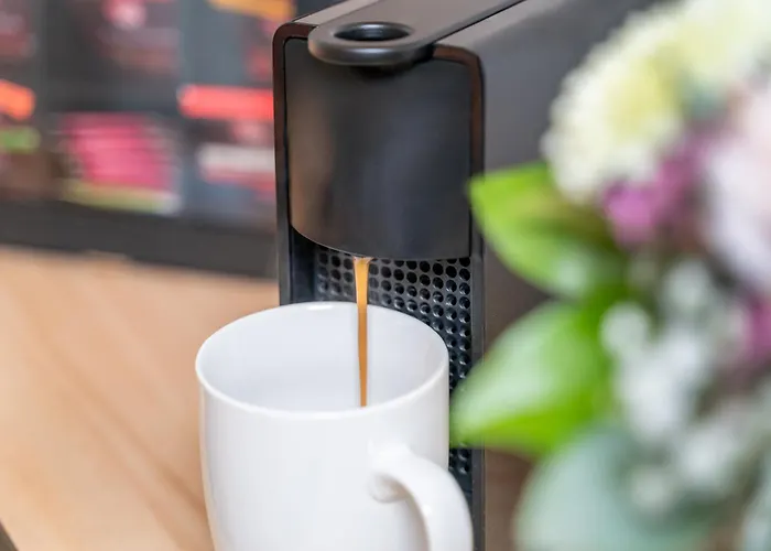 Flair Stadtoase I Private Sauna & Whirlpool I Balkon I 2x Parken I Kaffee I Highspeed Wlan I *