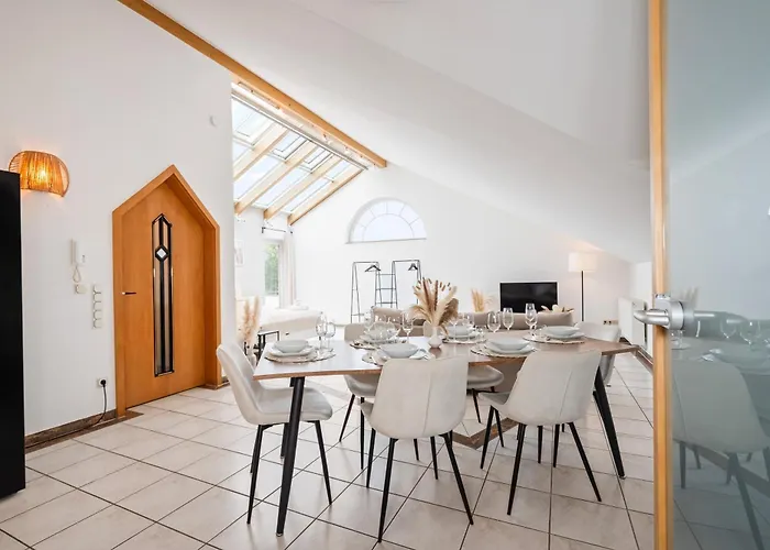 Flair Stadtoase I Private Sauna & Whirlpool I Balkon I 2x Parken I Kaffee I Highspeed Wlan I * Fulda