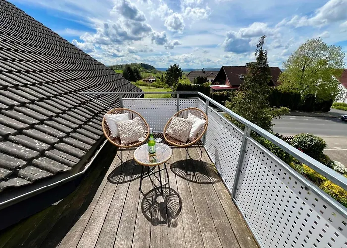 Flair Stadtoase I Private Sauna & Whirlpool I Balkon I 2x Parken I Kaffee I Highspeed Wlan I Apartman Fulda